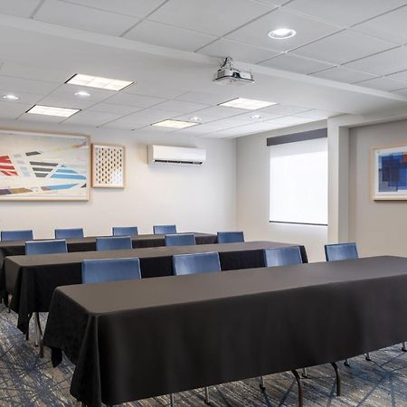 Holiday Inn Express Toledo North By Ihg Exterior foto