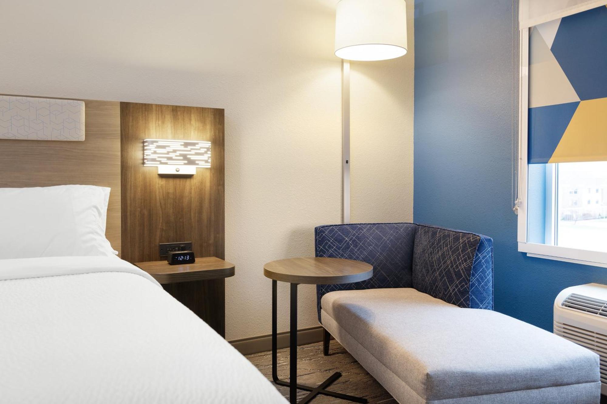 Holiday Inn Express Toledo North By Ihg Exterior foto