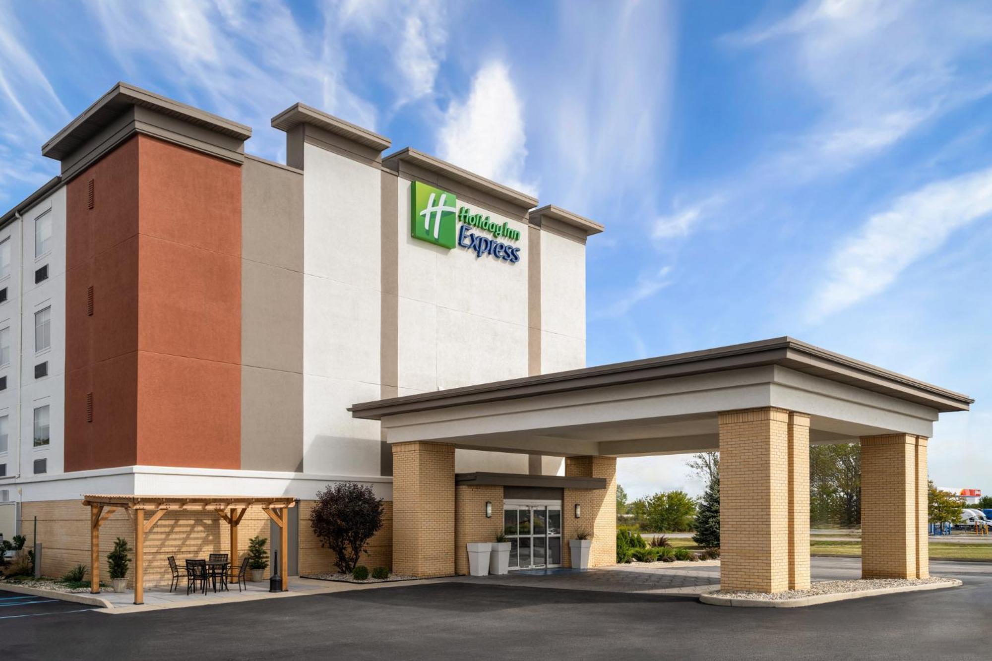 Holiday Inn Express Toledo North By Ihg Exterior foto