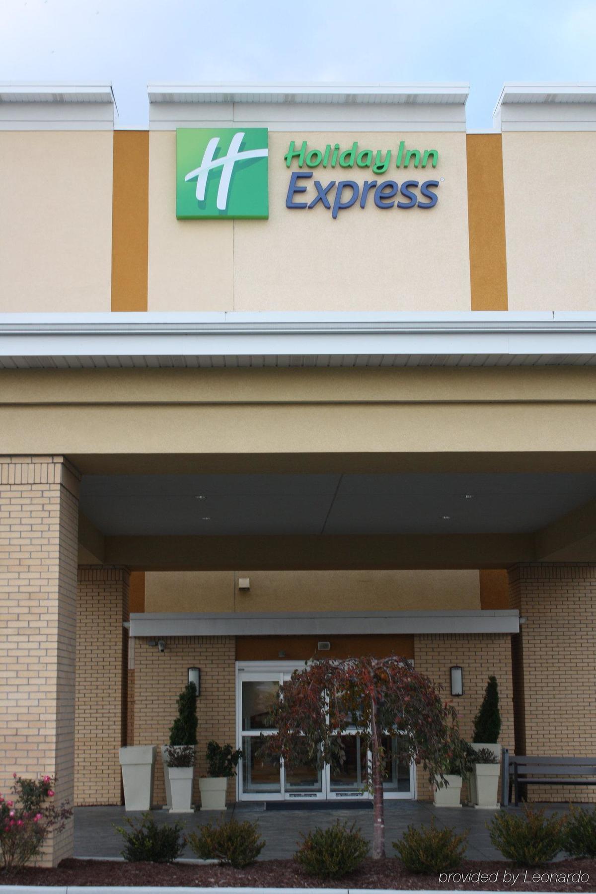 Holiday Inn Express Toledo North By Ihg Exterior foto